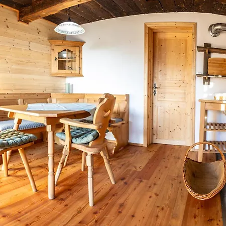 Waldhuette Stifthube *